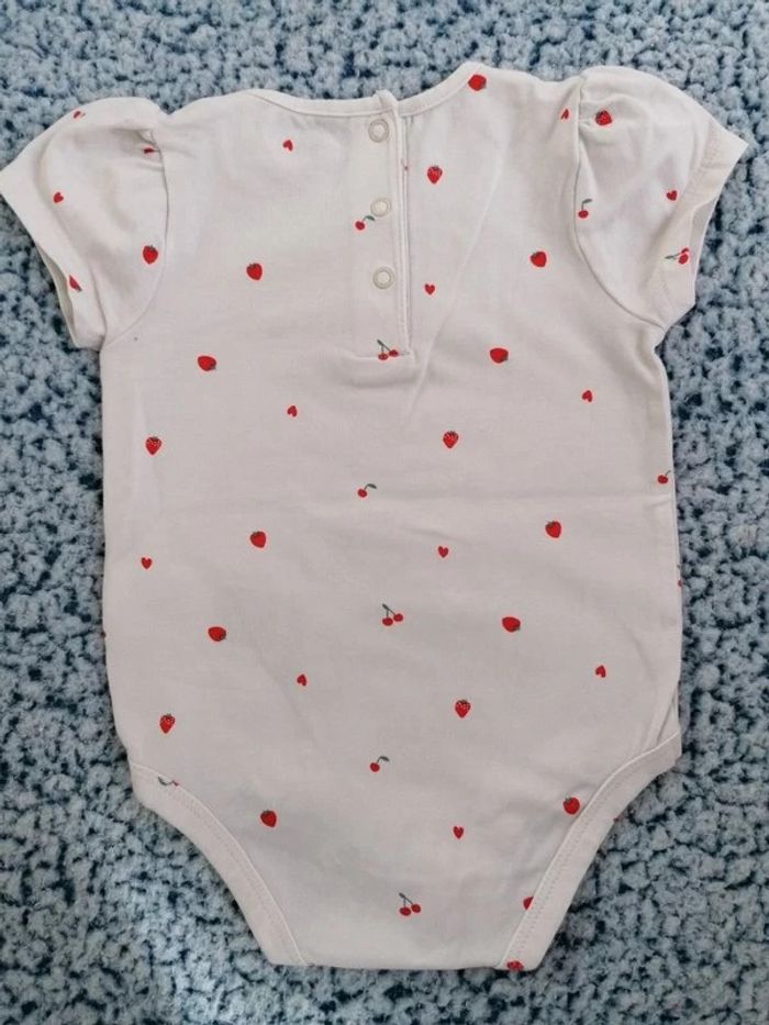 Body manches courtes fille taille 9 mois - photo numéro 2