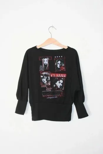 Tee shirt noir manches chauve-souris taille 8 ans