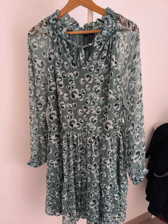 Lot 2 robes taille 42