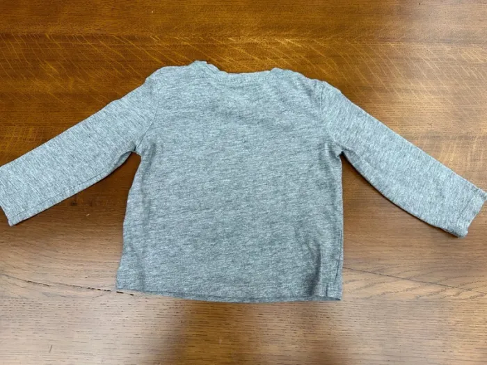 T-shirt manche longue gris et vert 9 mois - photo numéro 5