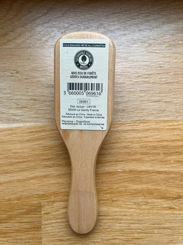 Brosse cheveux - photo numéro 2