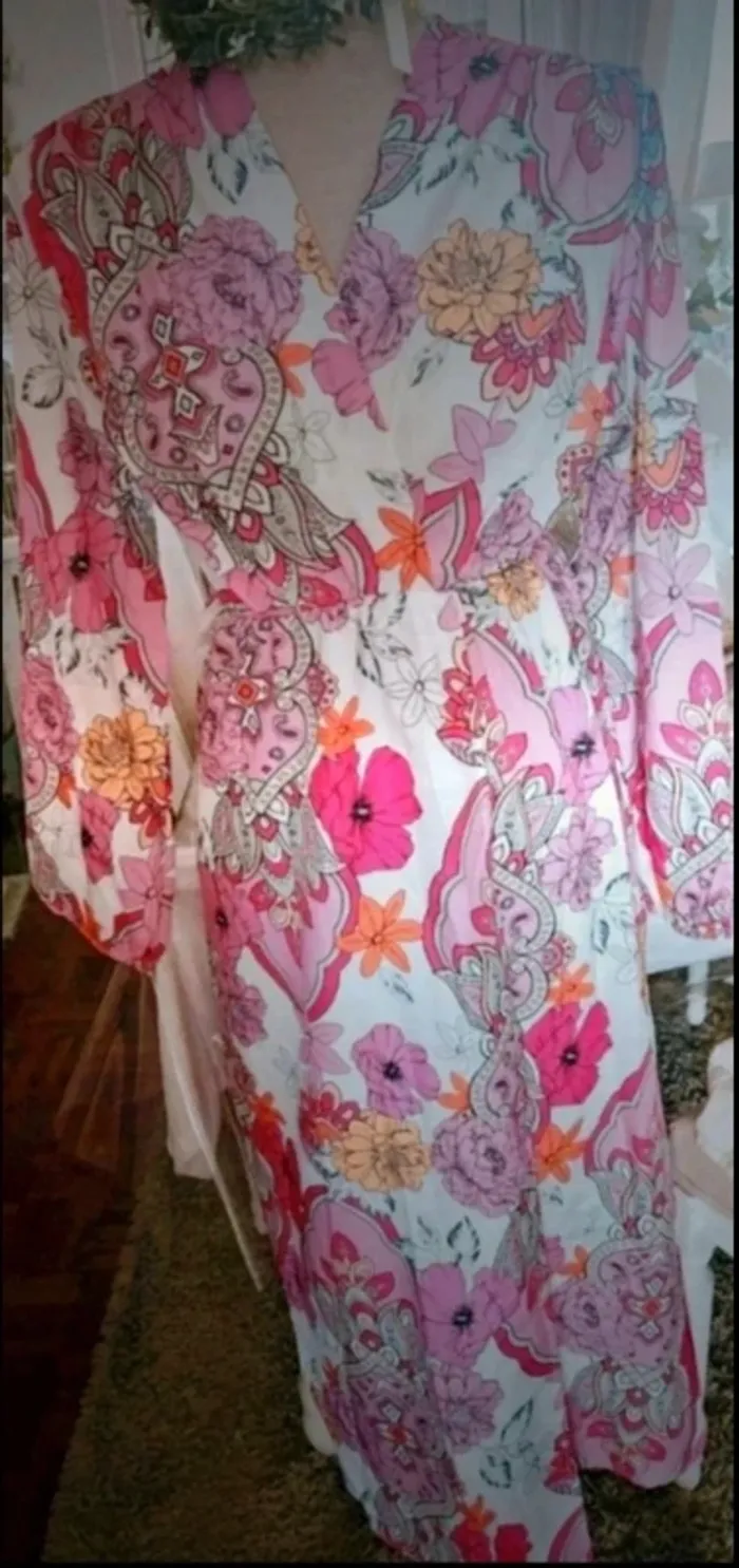 Robe longue porte feuille Taille M Neuve - photo numéro 3