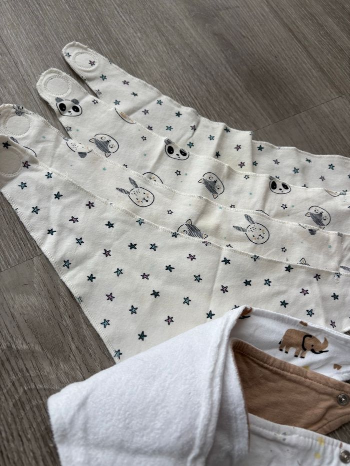 Lot de 11  bavoirs / bandana bavoirs - photo numéro 7