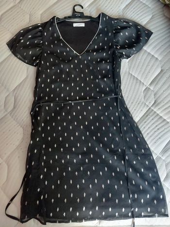 Robe noire mi saison