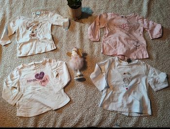 Lot 4 sous pulls 12 mois