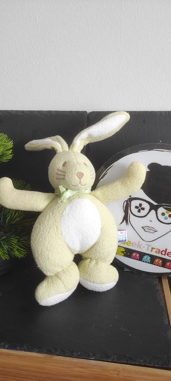 Lapin sucre d'orge doudou Jaune peluche ancien grelot bandana vert carreau Blanc