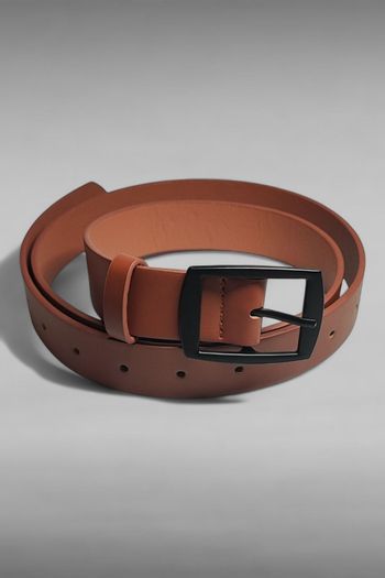 Ceinture cuir marron claire / Boucle acier noire / 117CM