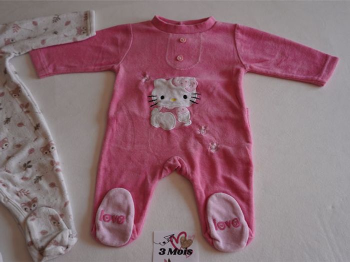 Lot n°1 de 3 Pyjamas velours Orchestra/Hello Kitty/C&A en 3 mois - photo numéro 3