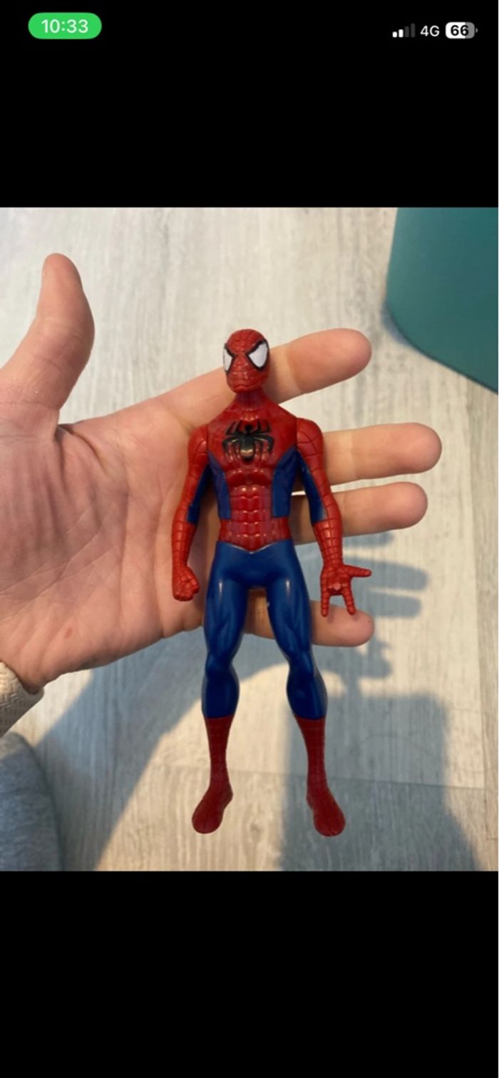 Lot de figurines marvel / avengers / pijamasque