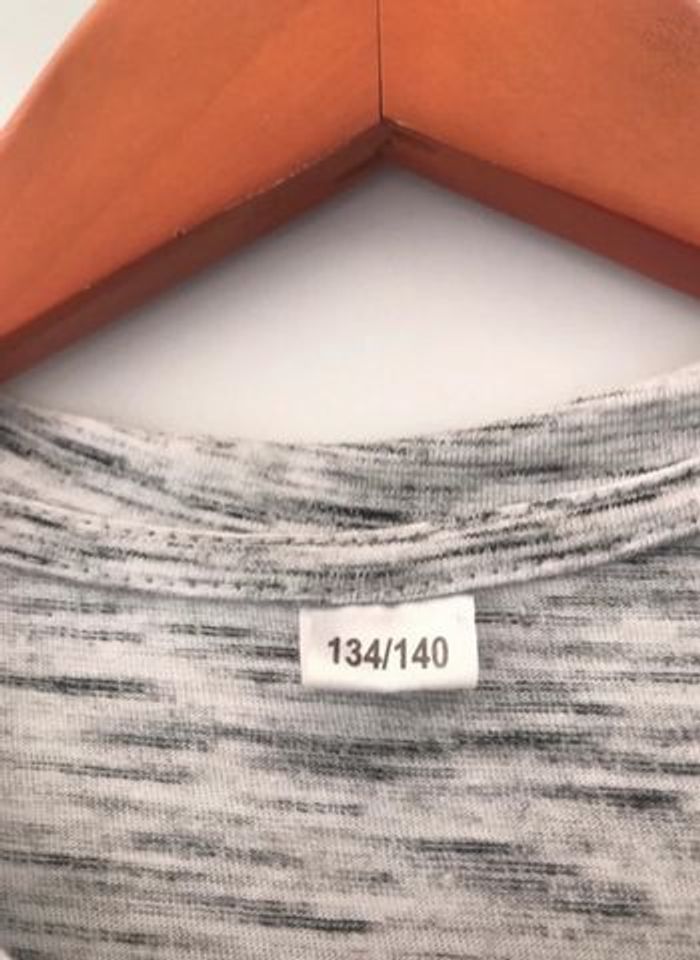 garçon tshirt zeeman blanc chiné avec coutures décoratives 134-140 cm excellent état - photo numéro 6
