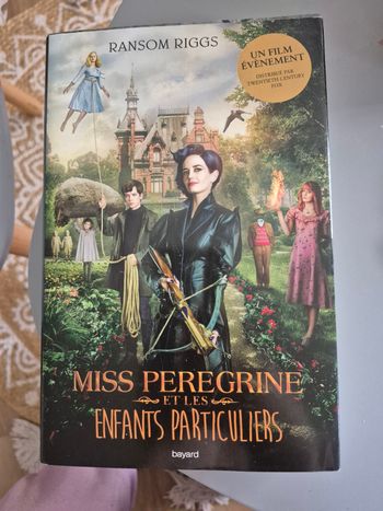 Miss Peregrine et les enfants particuliers