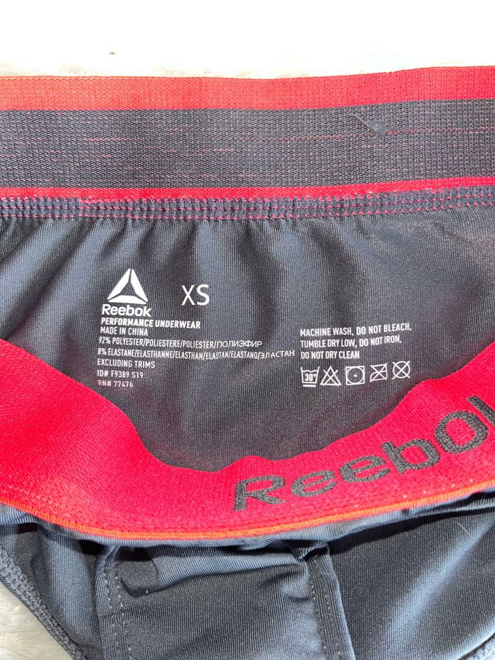 Ensemble sous vêtement de sport t.XS Reebok - photo numéro 3