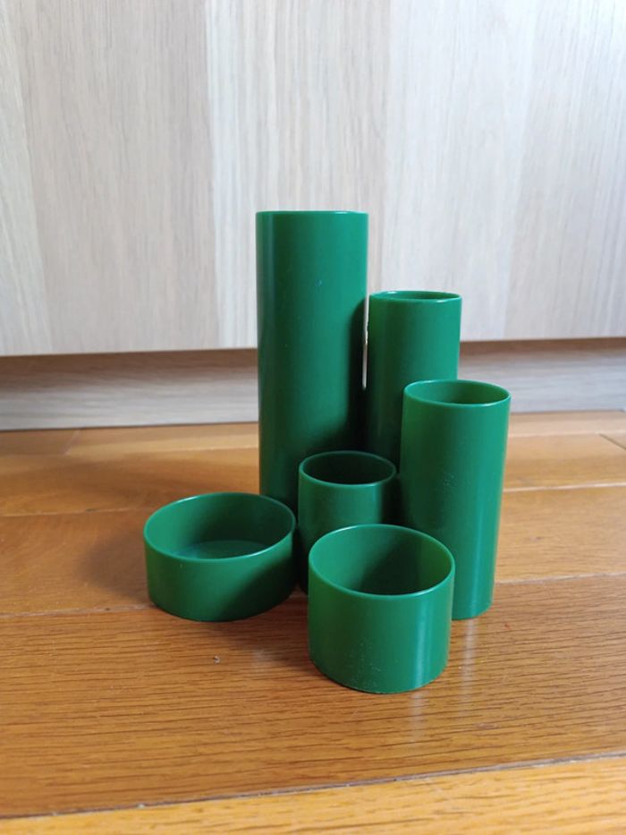 Porte stylo vert très pratique en plastique