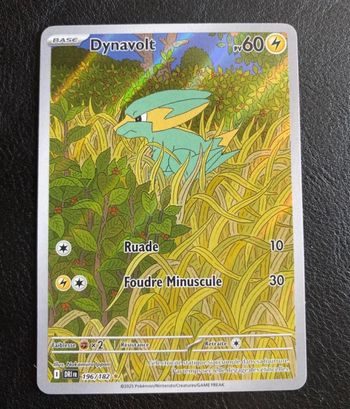 carte Pokémon française Dynavolt 196/182 – Rivalités Destinées