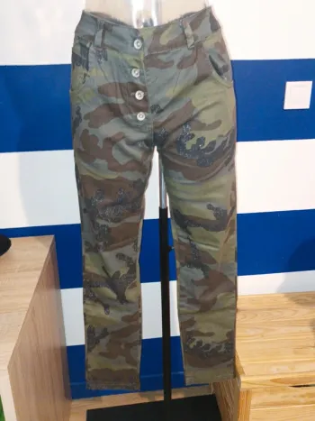 Pantalon ajusté camouflage à paillettes femme taille 38