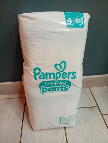Pampers pants baby dry couches culottes, taille 4 54 couches