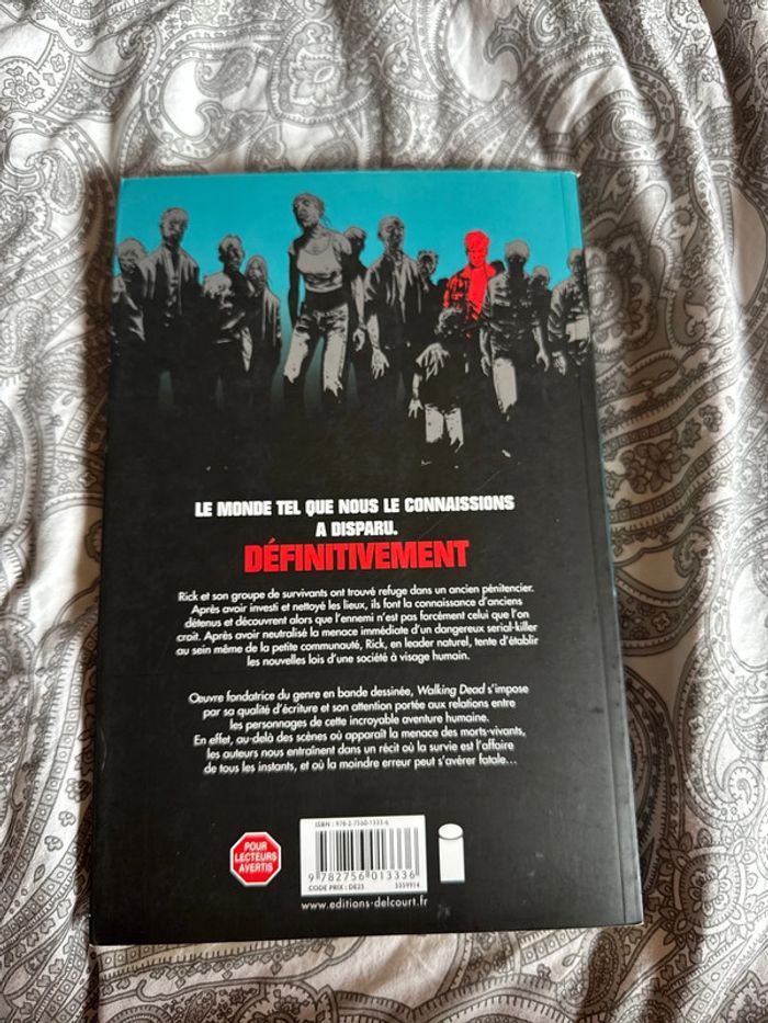 Bd the walking dead tome 4 - photo numéro 2