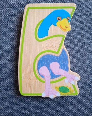 Lettre E adhésive en bois