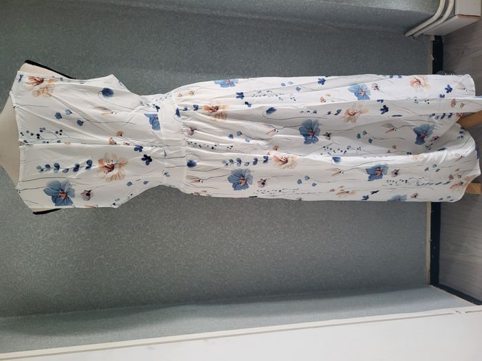 Robe  taille 42 - photo numéro 3