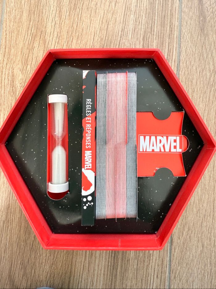 Jeu de société Boîte à Quizz Marvel - photo numéro 3