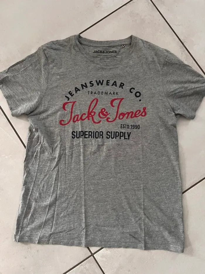 Tes shirt jack & jones