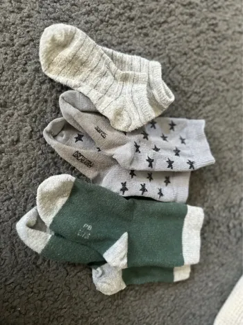 Lot chaussettes bébé 23/26