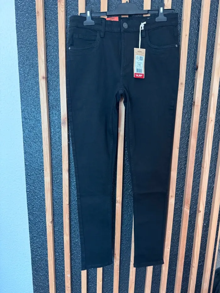 Jean skinny basique noir BZB – Taille 42 – Neuf - photo numéro 2
