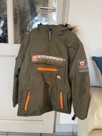 Blouson à capuche à passer par le haut