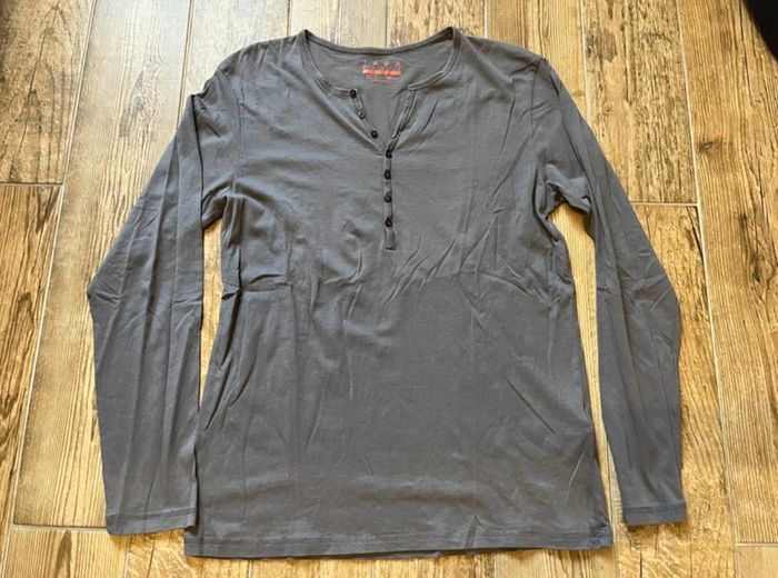 Tee-shirts