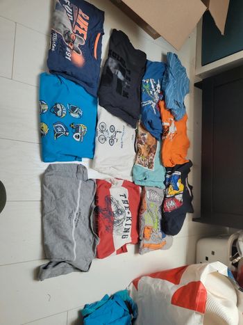 Lot tee shirt 8 ans garçon