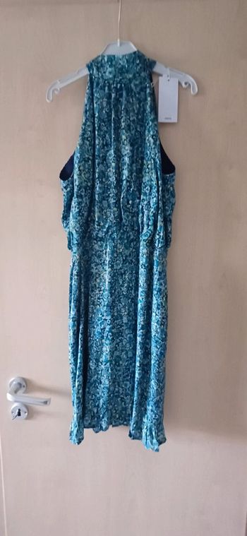 Robe courte mango taille 14 ans = 165 cm. Neuve avec étiquette