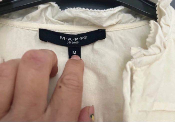 Blouse crème neuf - photo numéro 2