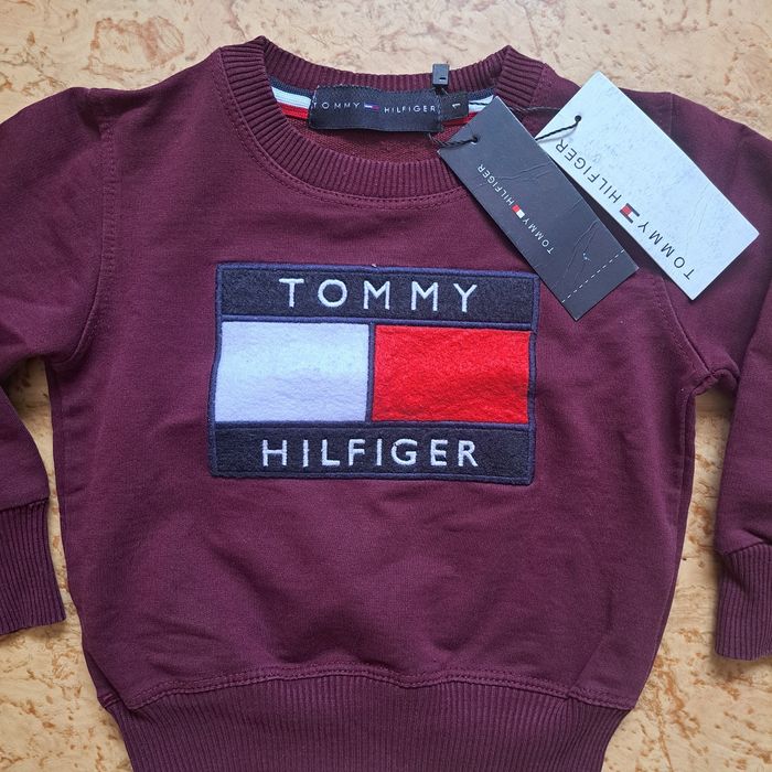 Pull tommy Hilfiger 6/9 mois - photo numéro 2