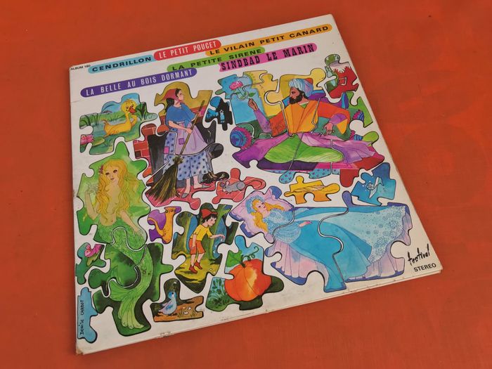 Album 2 Vinyles 33 tours  Cendrillon, Le Petit Poucet, Le Vilain Petit Canard - photo numéro 8