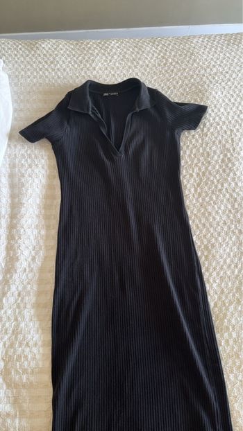 Robe longue Zara noire côtelée style chic 