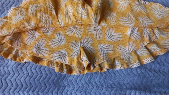 Jupe short jaune okaïdi t6 - photo numéro 2