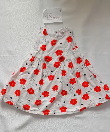 Jolie robe à fleurs 18 mois