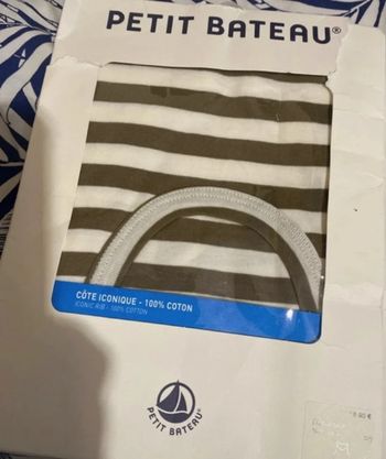 T-shirt, débardeur, côte iconique, 100 % coton. Petit bateau Neuf taille XXS 12 ans.