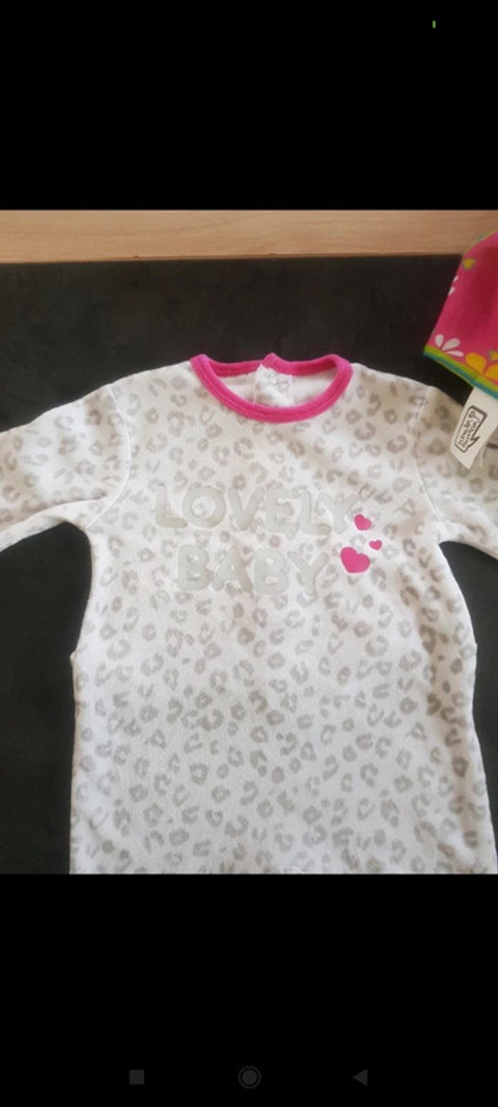 Adorable pyjama 6 mois - photo numéro 2