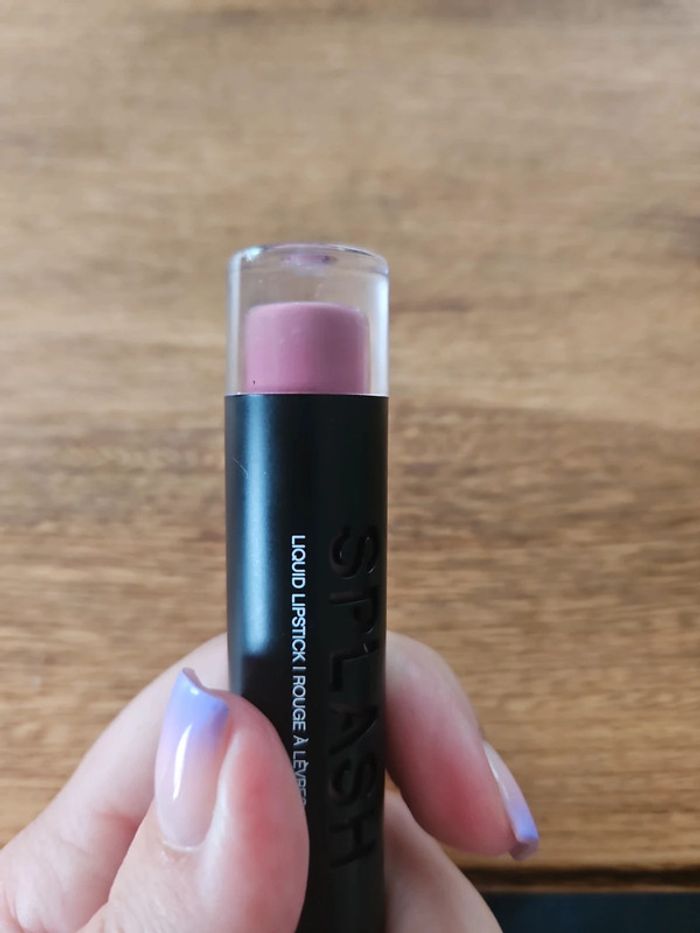 Rouge à lèvres liquide Younique - photo numéro 2