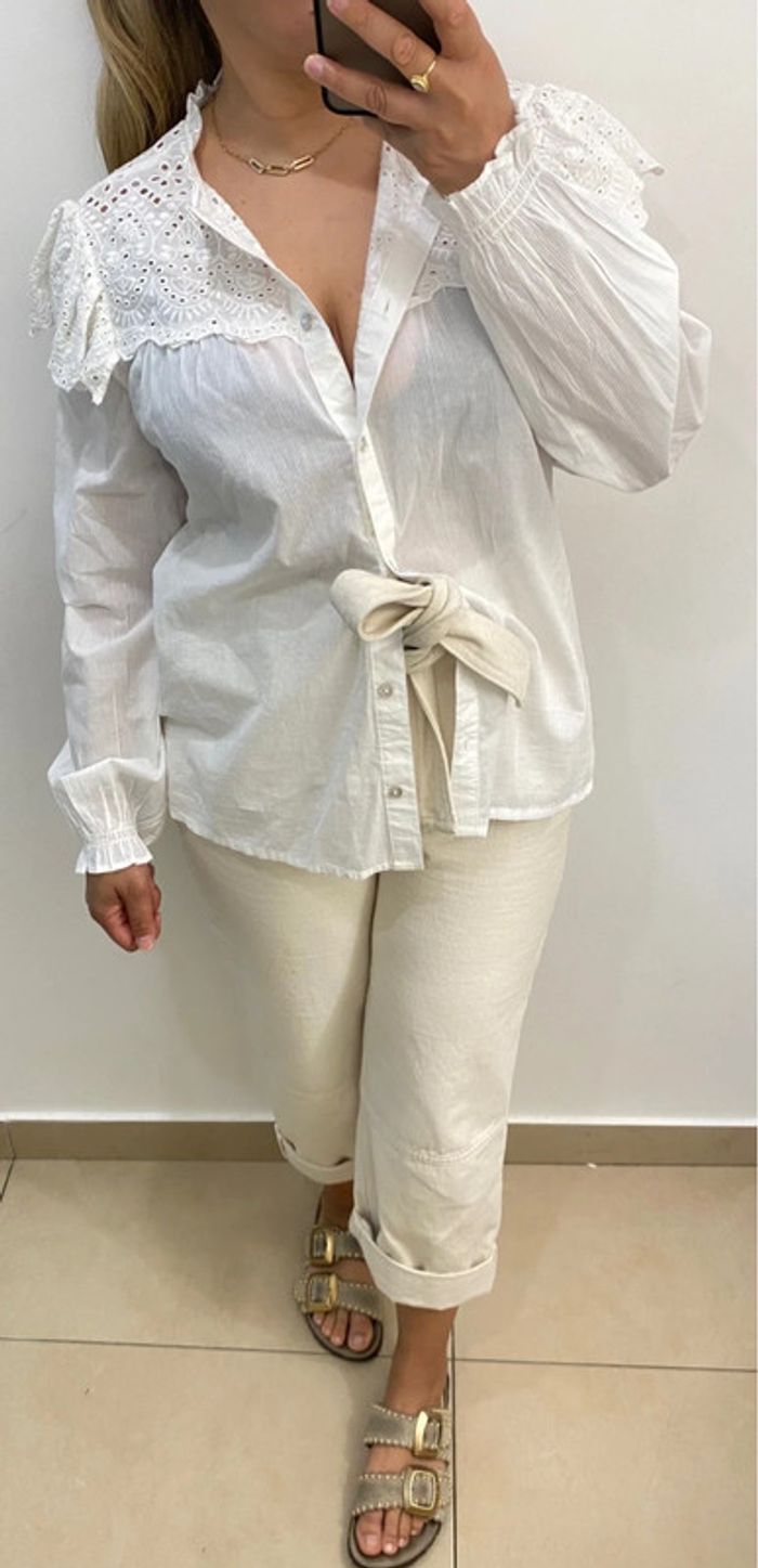 Chemise blanche avec broderie et volant Taille L - photo numéro 5