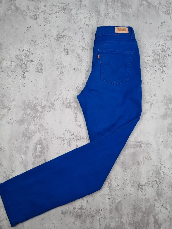Jean Levi’s 512 Perfectly Slimming Skinny – Taille 34 Femme