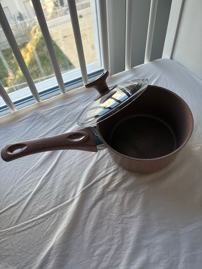 ensemble de casseroles et poêles - photo numéro 10