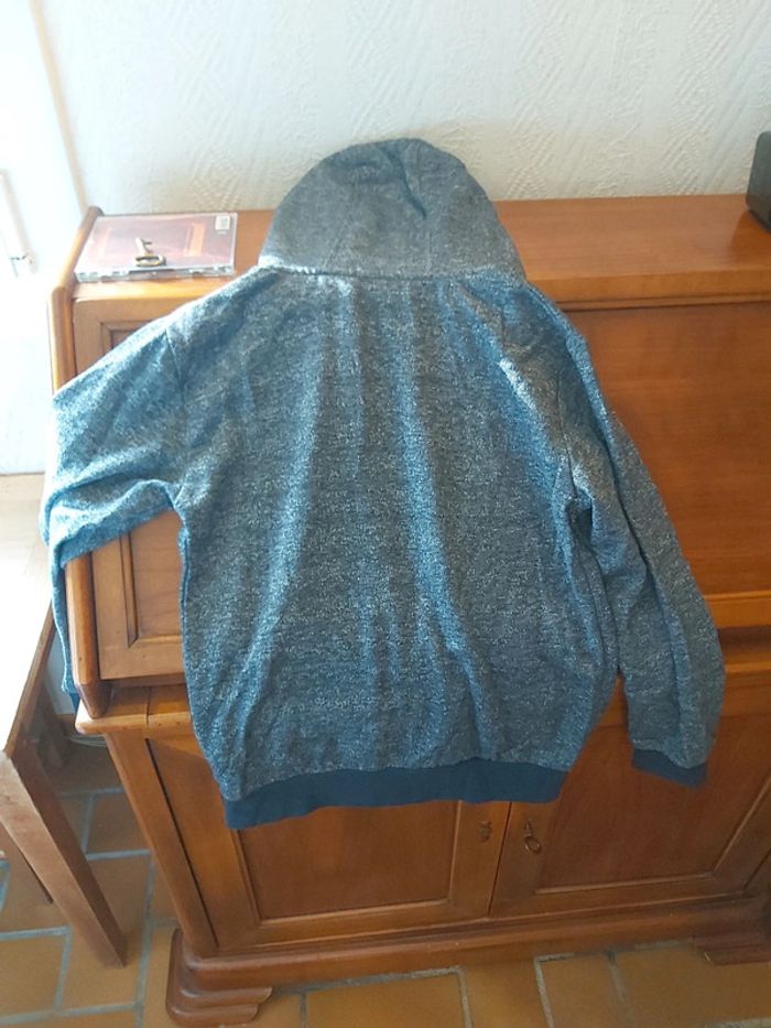 Sweat à capuche et zip - photo numéro 6