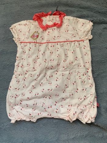 Grenouillère à fleur