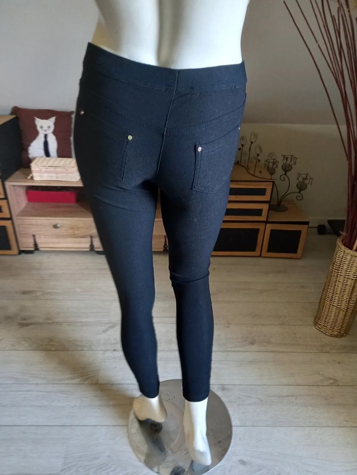 Pantalon style leggings taille S - photo numéro 6