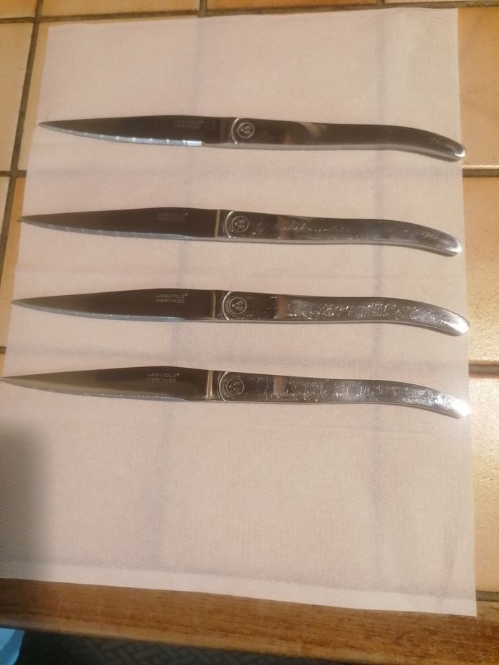 Lot couteaux lagiole