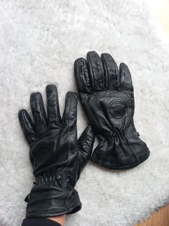 Gant en cuir, noir, femme bering. Taille s/m protection moto