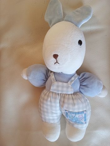 Doudou lapin blanc bleu vintage d'occasion 32cm  vichy carreaux yeux noirs durs plastique Natalys Nounours