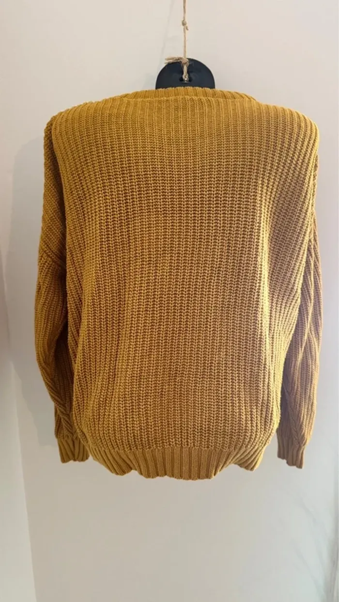 Joli pull torsadé - photo numéro 3